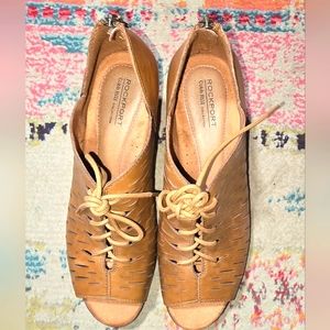 Women's Rockport Cobb Hill peep toe heels size 9 and 1/2